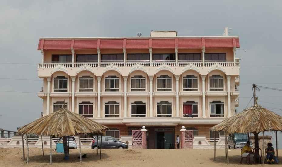 Hotel Dream Land Phulabāni Buitenkant foto